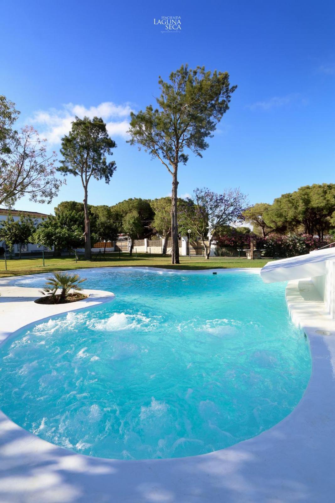 Hacienda Laguna Seca - Apart. Lavanda Чиклана-де-ла-Фронтера Экстерьер фото