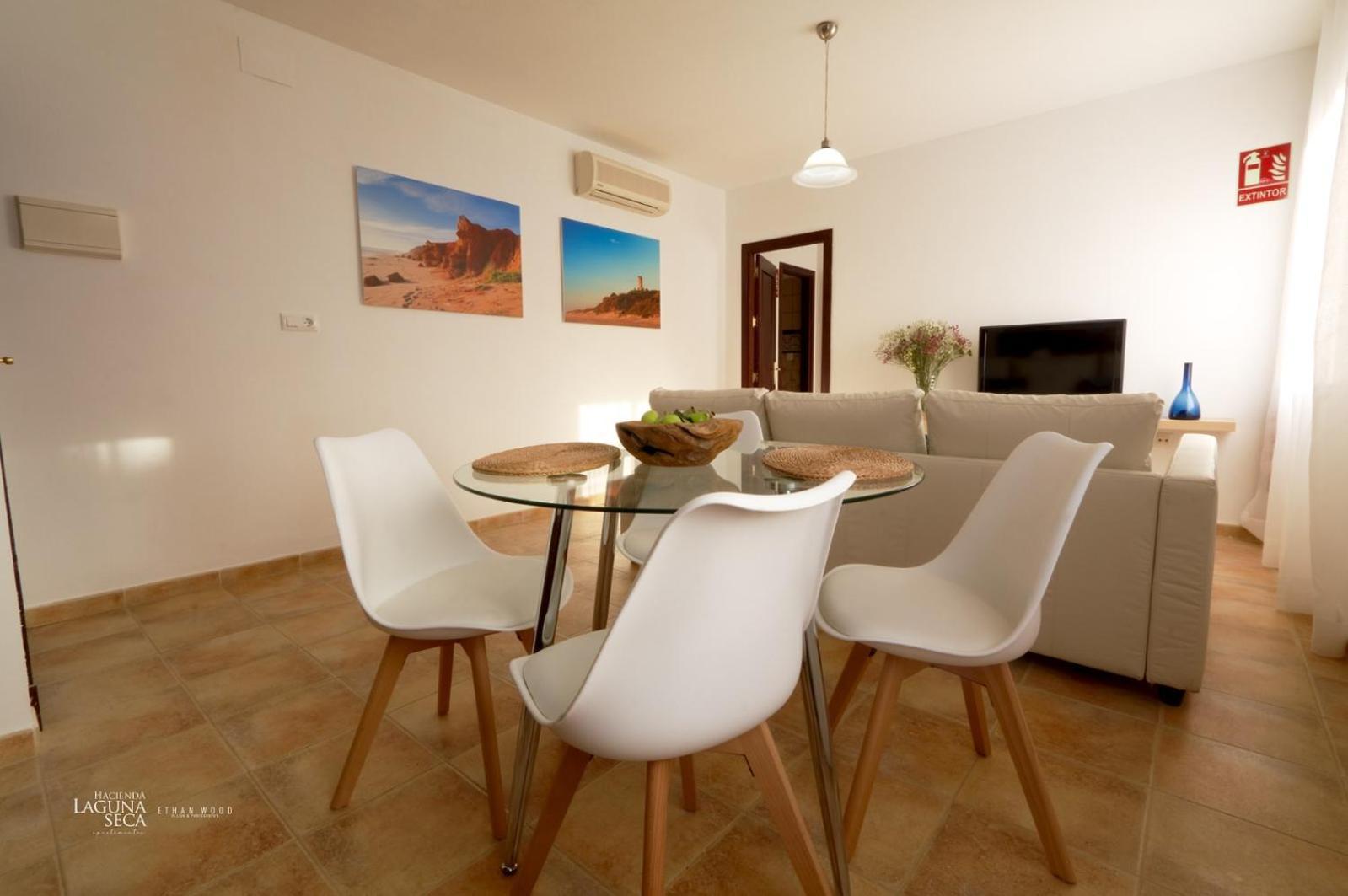 Hacienda Laguna Seca - Apart. Lavanda Чиклана-де-ла-Фронтера Экстерьер фото